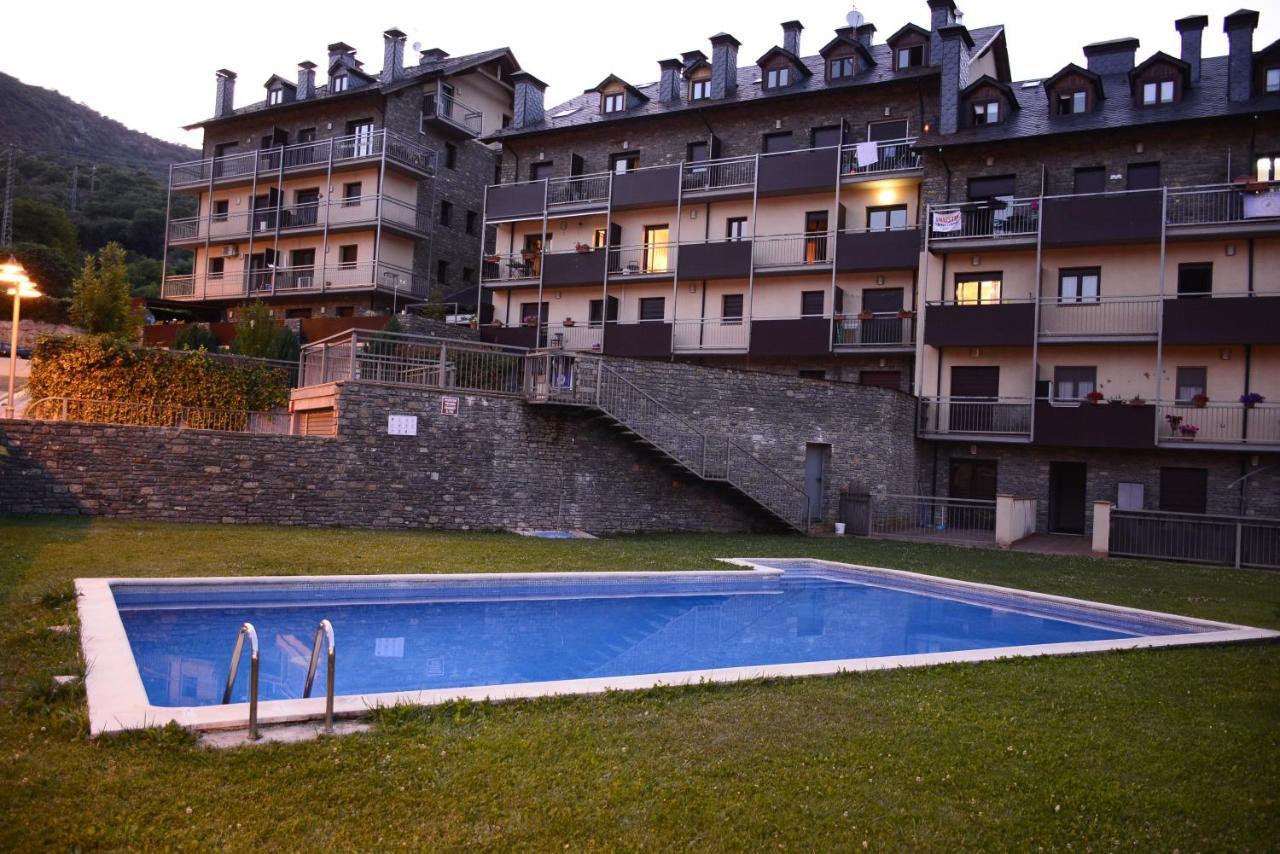 Apartaments Sort Pirineus Exterior foto
