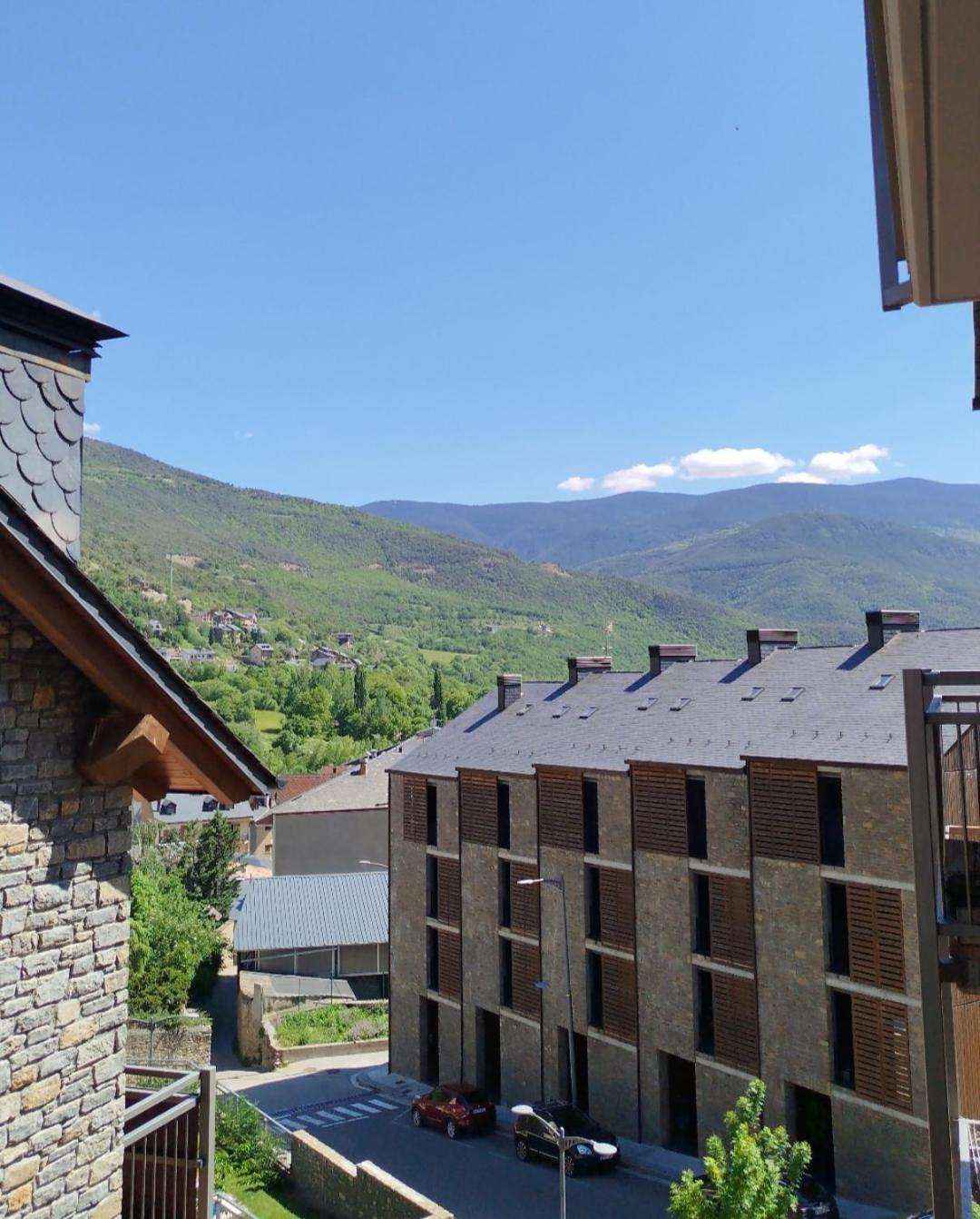 Apartaments Sort Pirineus Exterior foto