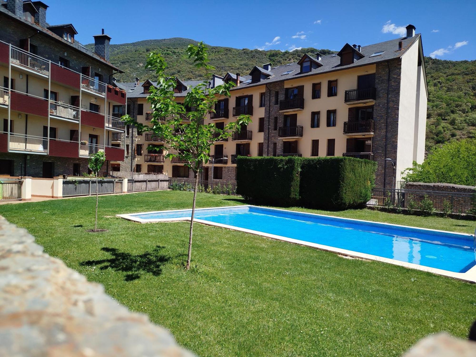 Apartaments Sort Pirineus Exterior foto